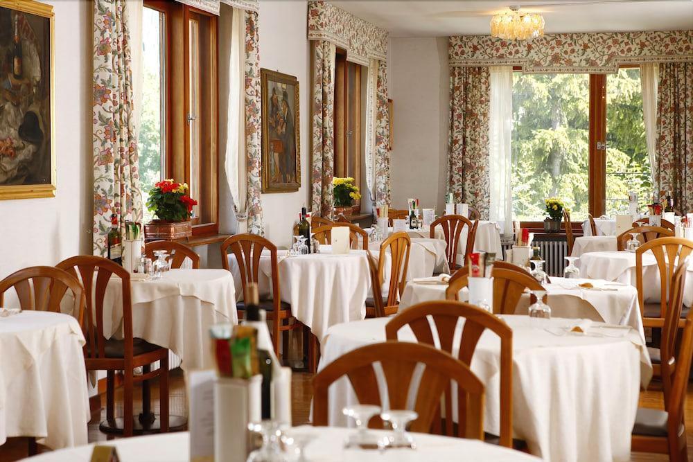 Hotel Corona Cortina dʼAmpezzo Esterno foto