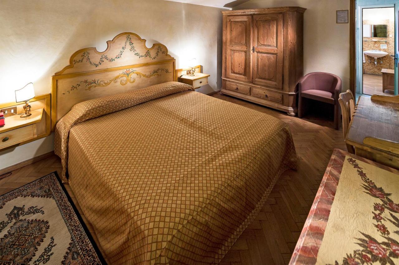 Hotel Corona Cortina dʼAmpezzo Esterno foto