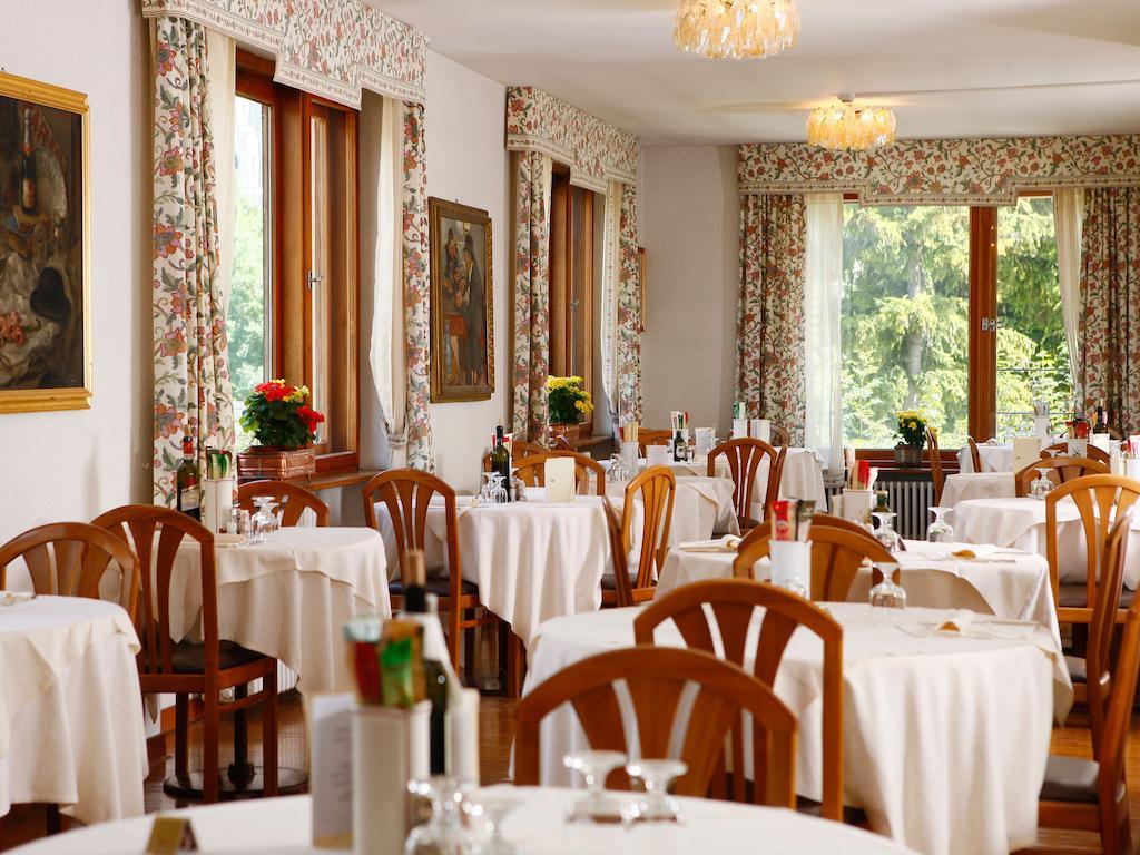 Hotel Corona Cortina dʼAmpezzo Esterno foto
